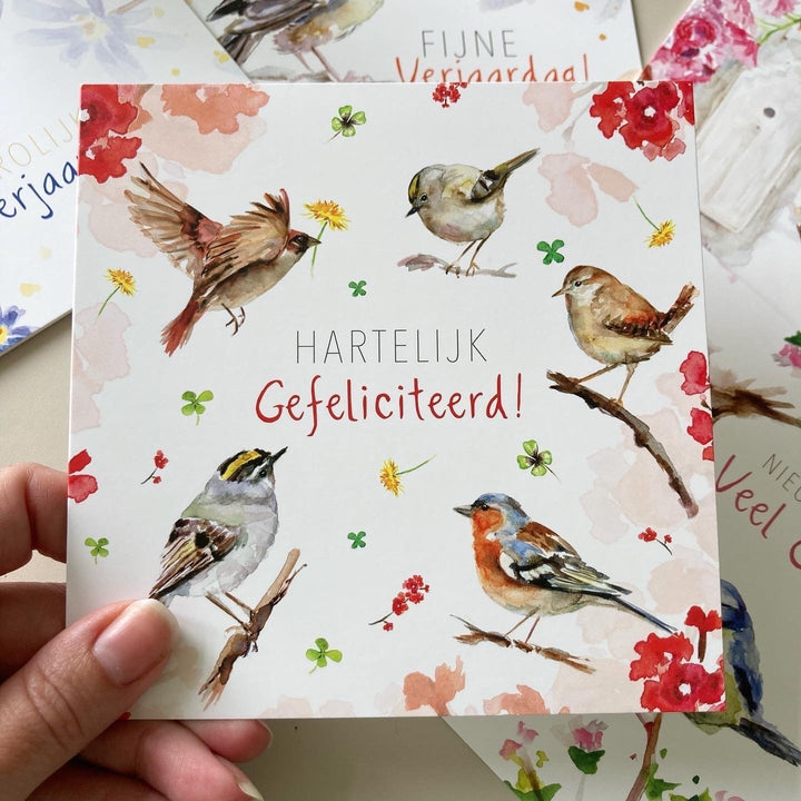 Verjaardagskaart met verschillende tuinvogel schilderijen van Michelle Dujardin