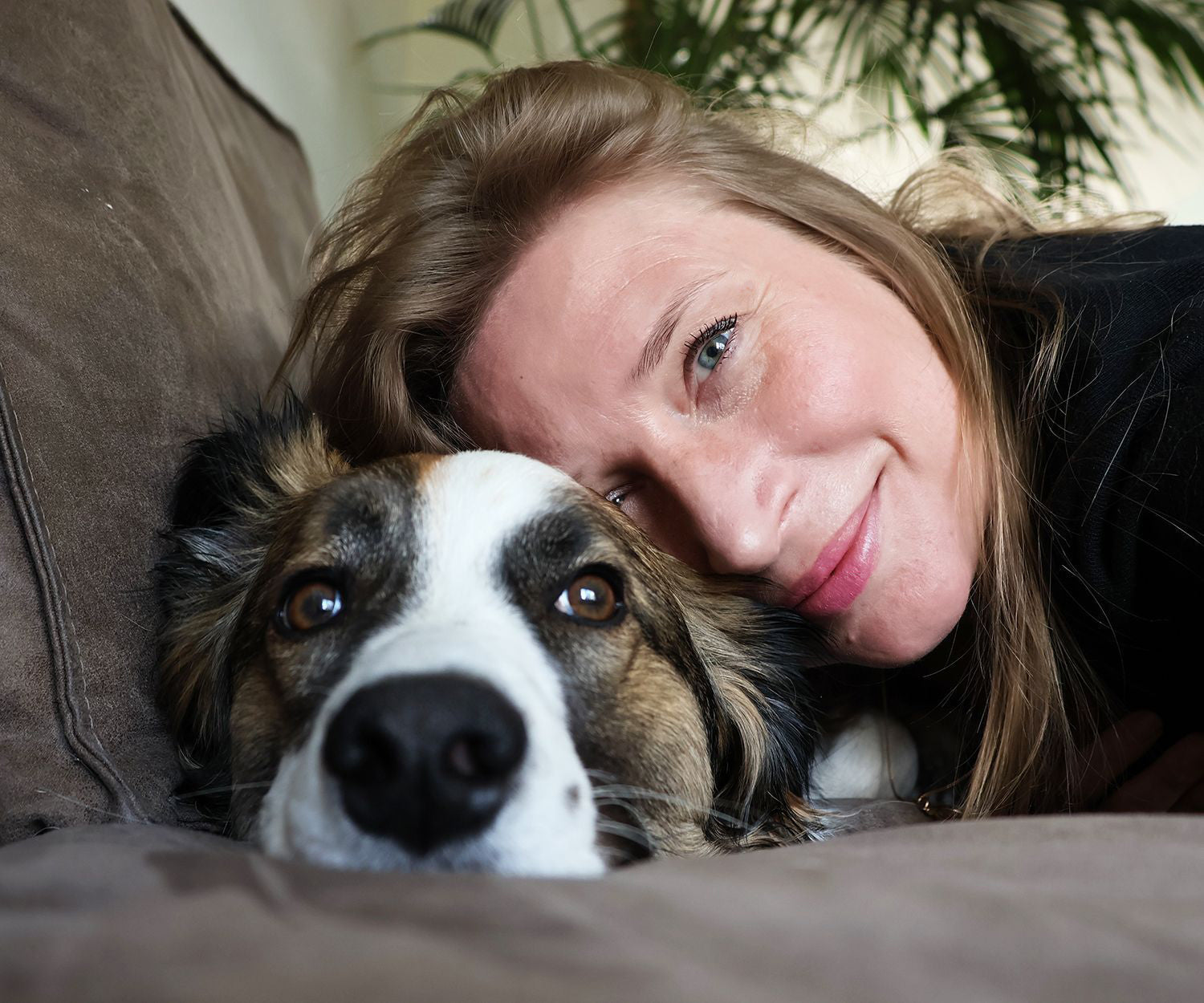 Portret van Michelle Dujardin met hond Bodhi