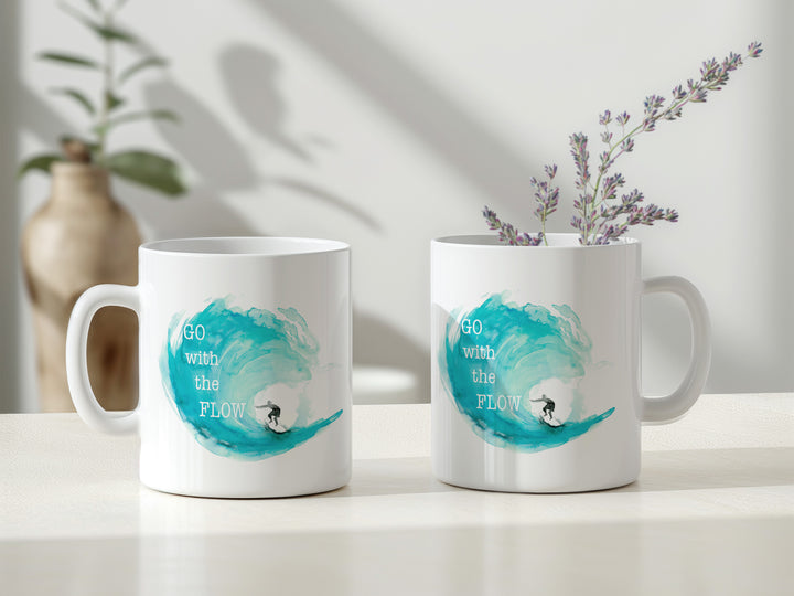 Surfing mug with teal wave watercolor y Michelle Dujardin