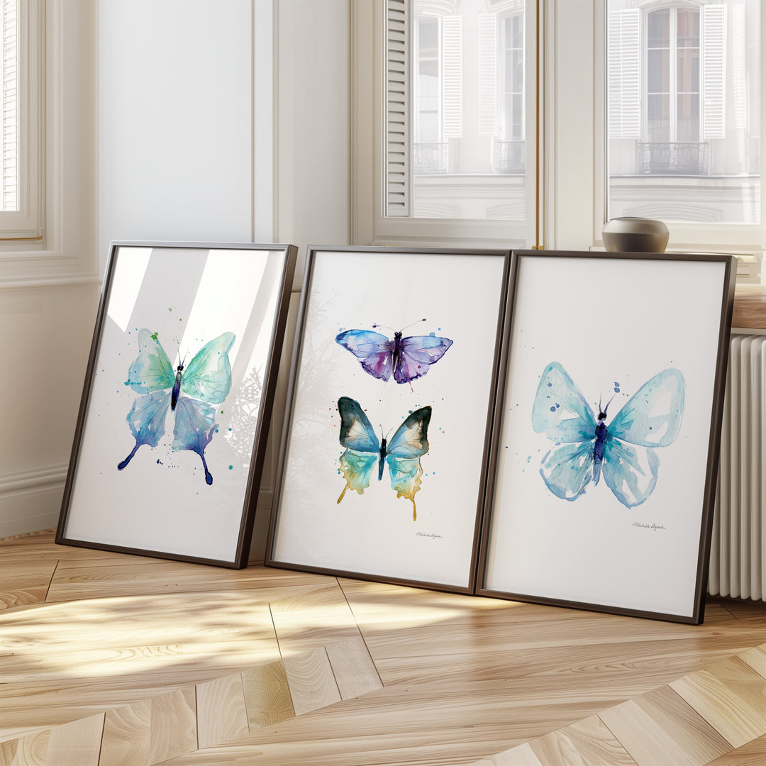 Vlinder kunst in blauwe pasteltinten ge schilderd door Michelle Dujardin