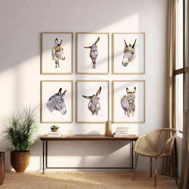 Natural interior with  donkey farm prints y Michelle Dujardin