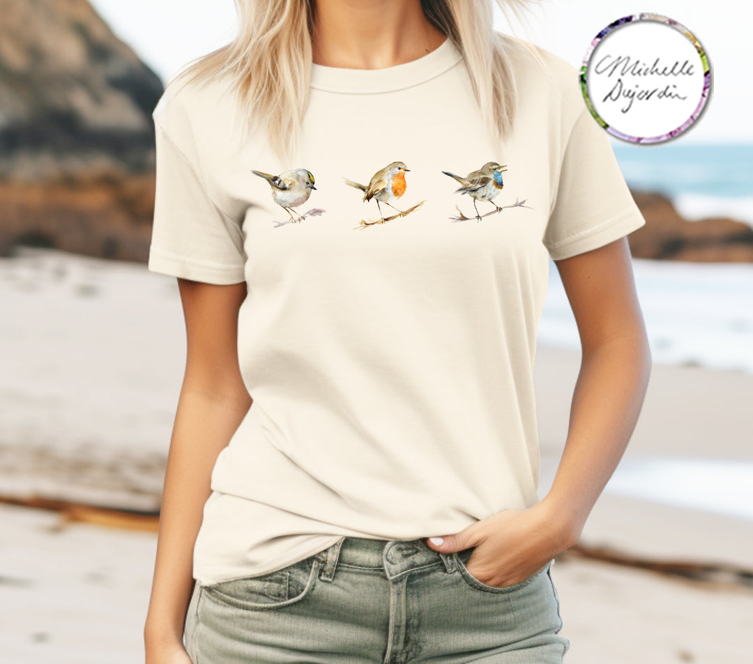 T-shirt with red robin, bluethroat and goldcrest art by Michelle Duajrdin