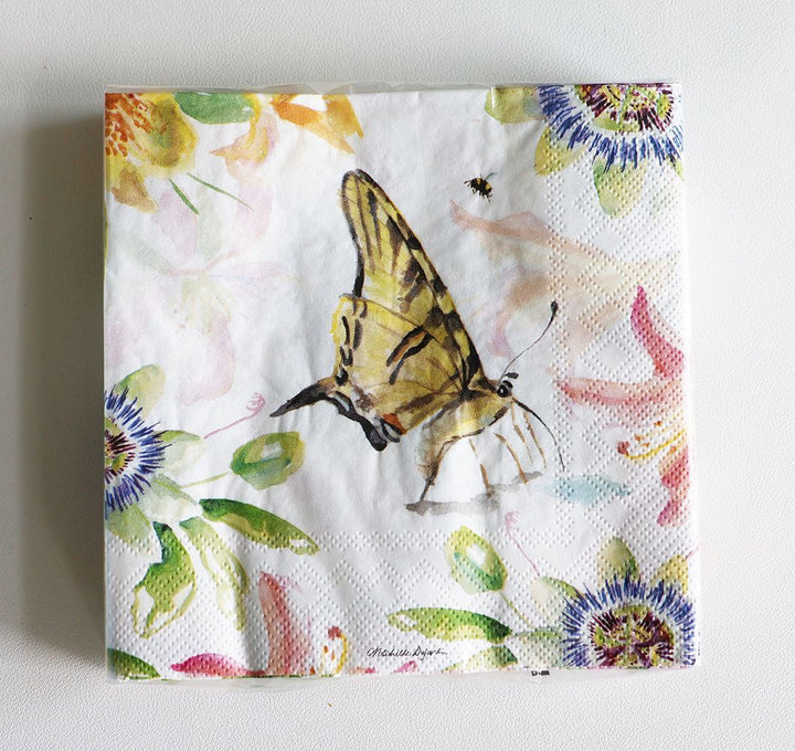 Bloemen en vlinders natuur servetten van Michelle Dujardin