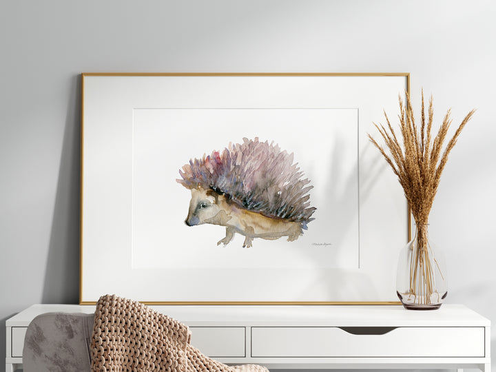 Minimalistisch interieur met fantasievol ege schilderijtje